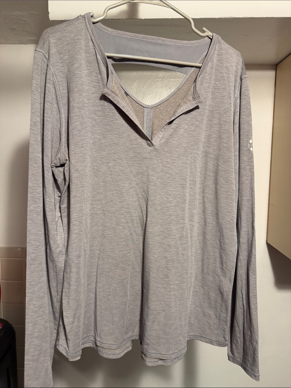 Under Armour Light Gray Long-Sleeve V-Neck Performance Top